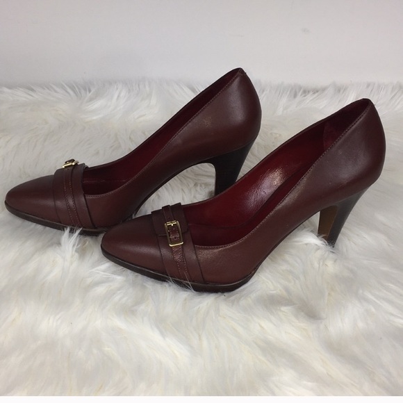 Banana Republic Leather Buckle Pumps - Reposh - Picture 2 of 5
